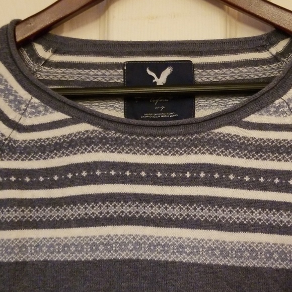 American Eagle sweater - Picture 3 of 4